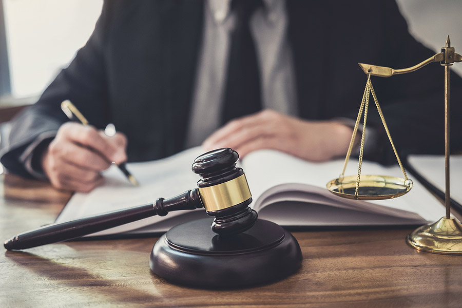 Personal Injury Lawyer Consultation
