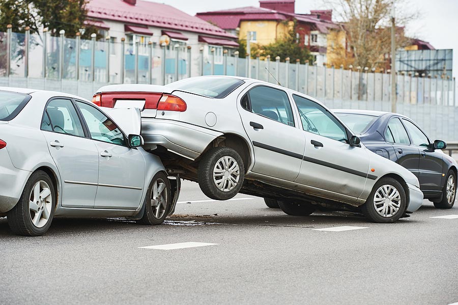 Who Pays Damages In Three Car Accident