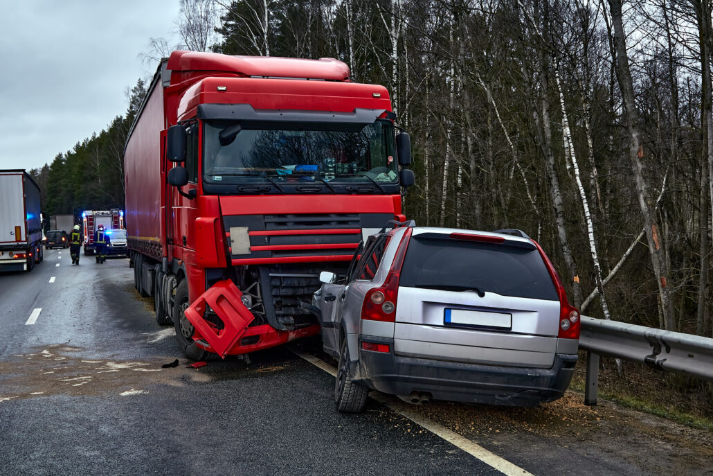 What to Do on Your First Offer From the Insurance Company Truck Accident